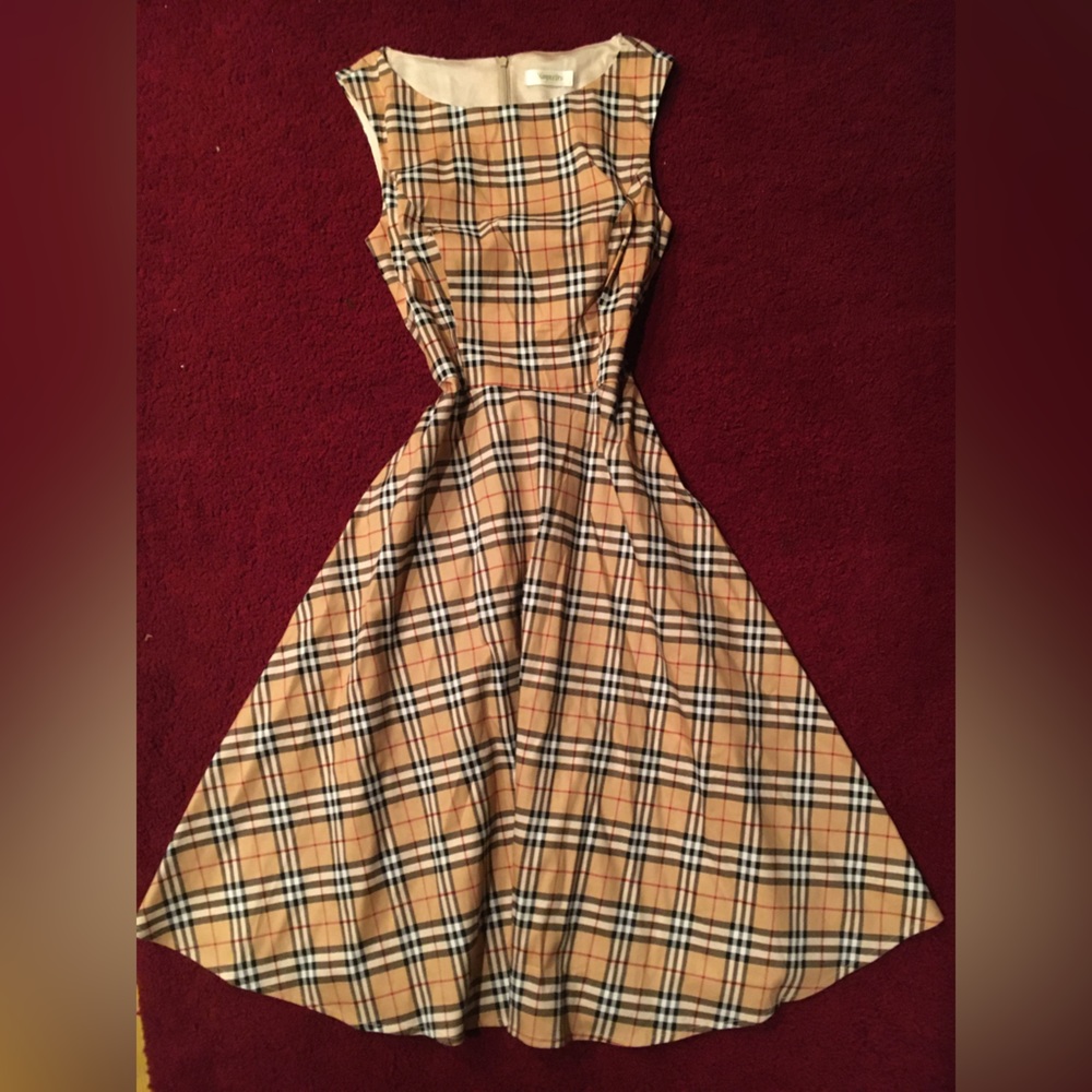 Vintage Burberry pattered Hanpcéirs dress
